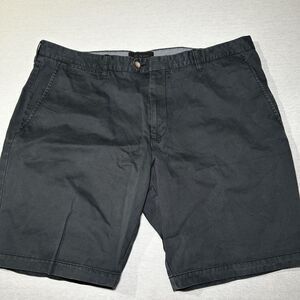 Saks Fifth Avenue men's navy blue chino shorts made of stretch cotton, size 40